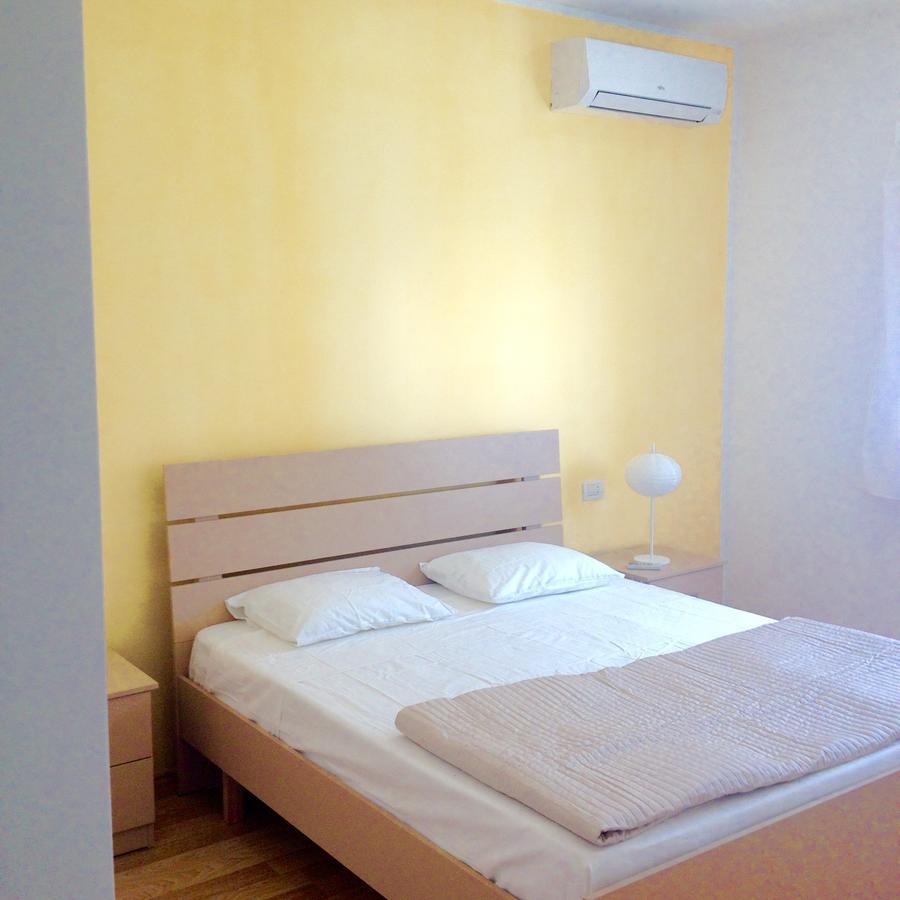 Amberyellowbnb Shkoder Exterior photo